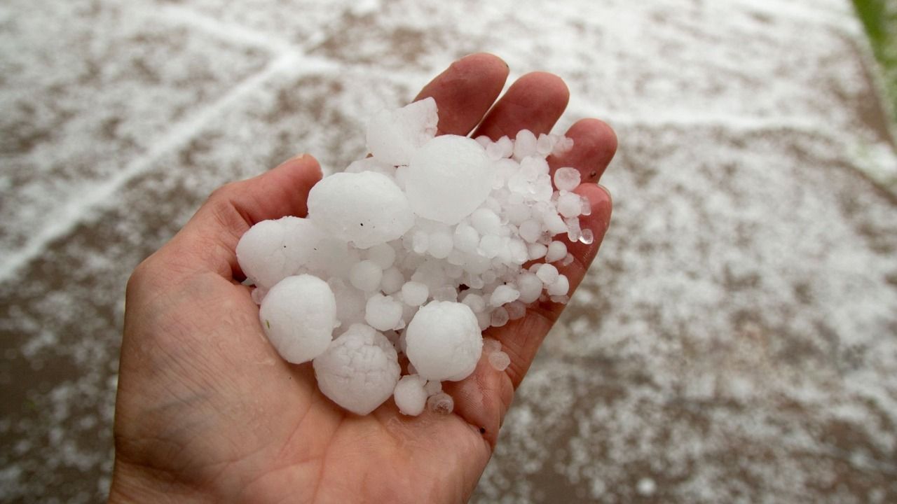 Grindină de mari dimensiuni