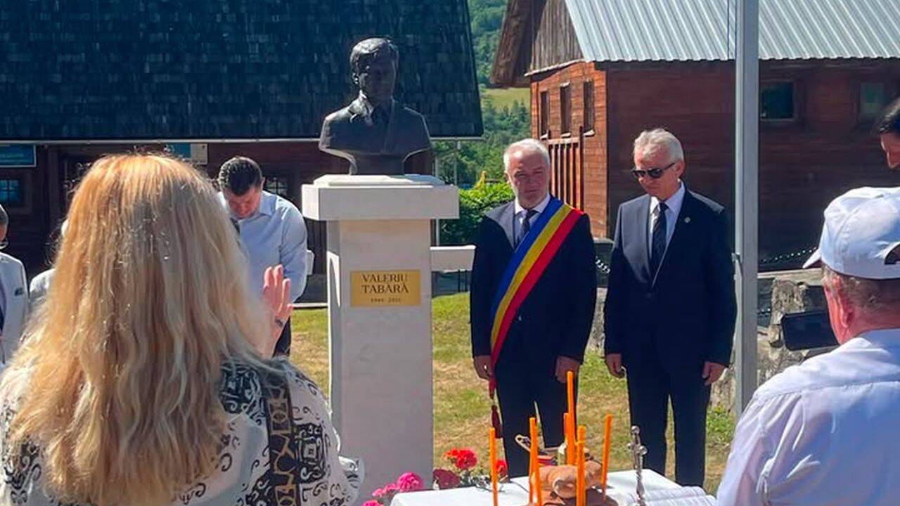 Bust al prof. Valeriu Tabără, dezvelit la Sălciua, Alba